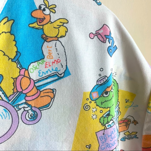Vintage Jim Henson Sesame Street Scrub Top - Picture 9 of 9